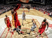 开云体育官网-2026世界杯之夜，孔德惊艳四座，法兰西之盾与暗夜中的闪电