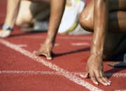 开云足球直播-飞越巅峰，拉文在总决赛之夜刻下不朽里程碑