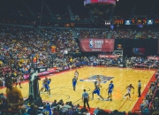 开云APP-极速与对抗，F1街道赛焦点战与猛龙力克山西队的双城记