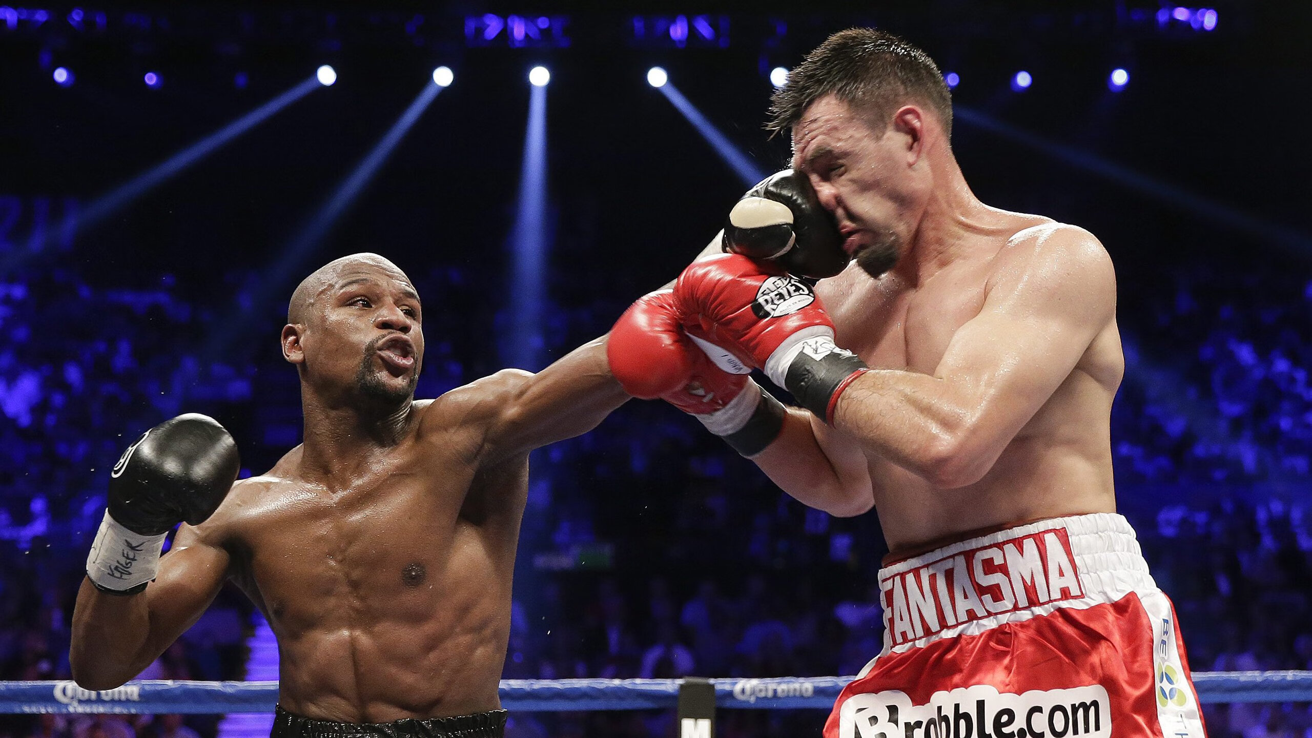 NBA总决赛之夜,三笘薰关键时刻站出来,跨界英雄的传奇时刻